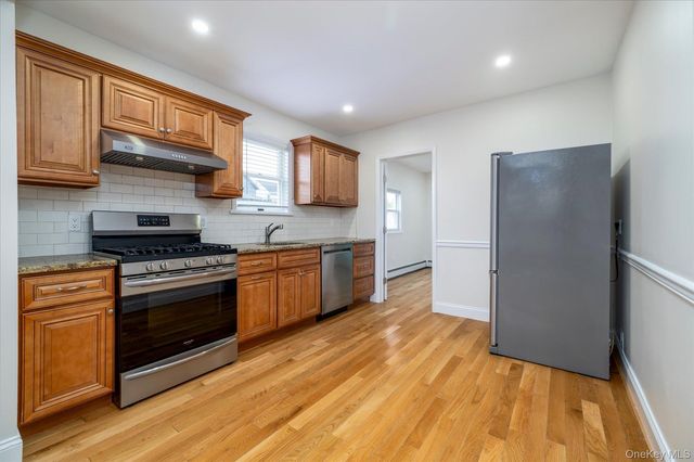 25 Nicholas Avenue, East Rockaway, NY 11518