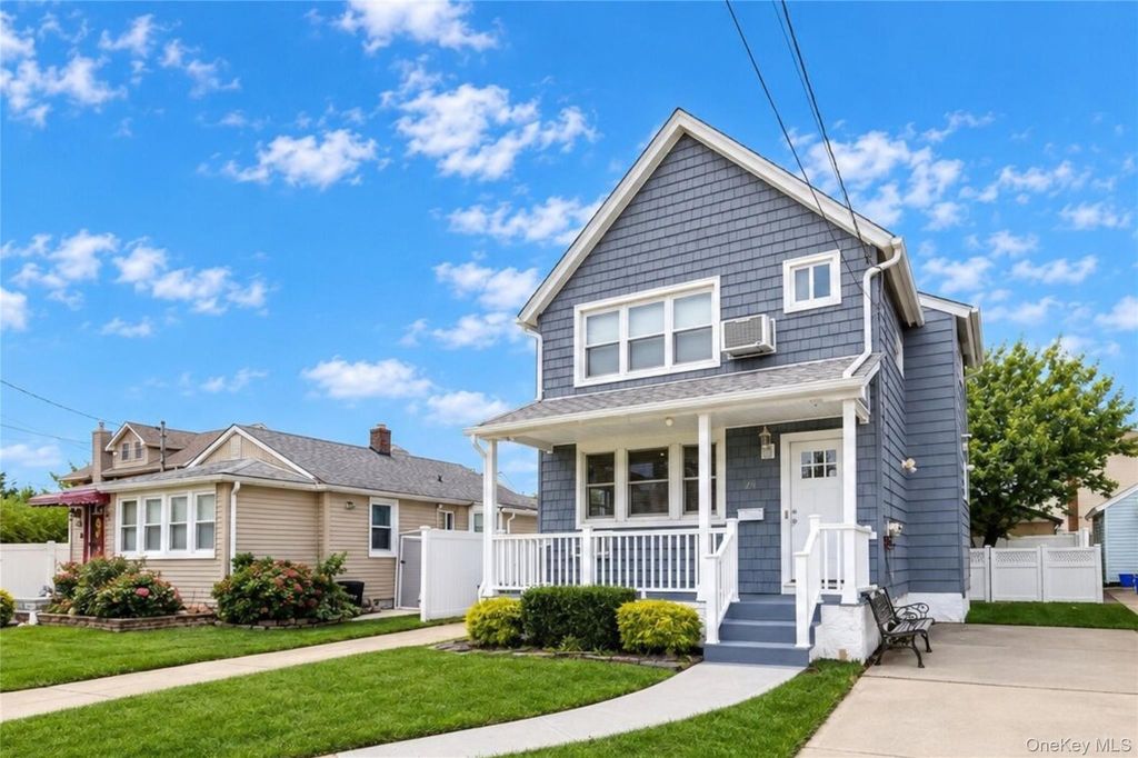 25 Nicholas Avenue, East Rockaway, NY 11518