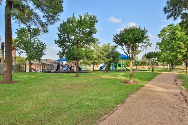 20907 Divellec Lane, Spring, TX 77388