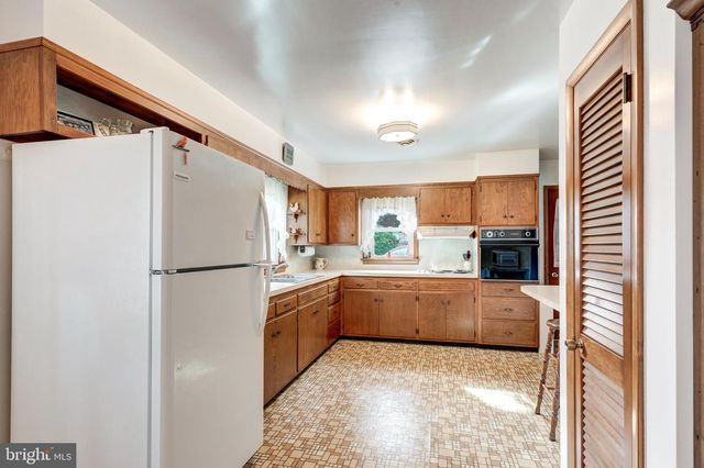 3400 HANOVER PIKE, Manchester, MD 21102