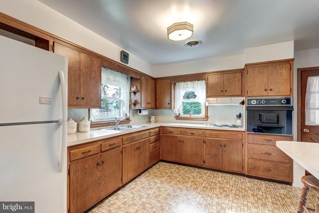 3400 HANOVER PIKE, Manchester, MD 21102