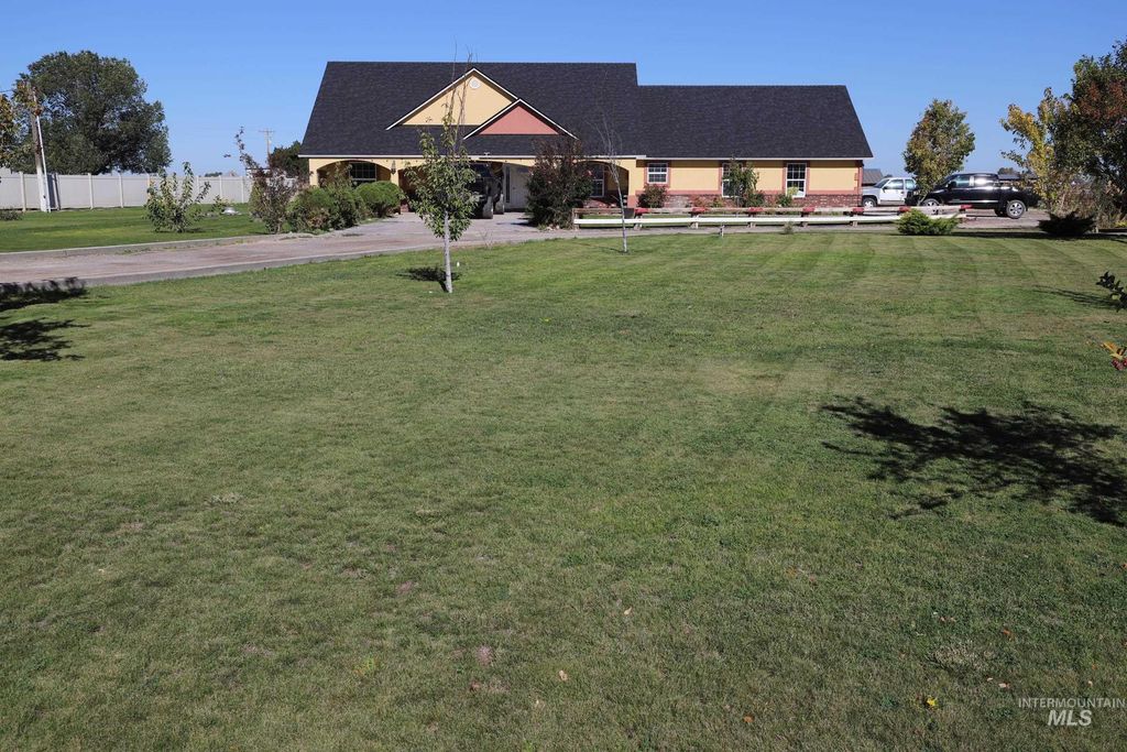 842 West 400 South, Heyburn, ID 83336 photo 1