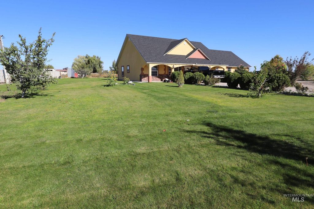 842 West 400 South, Heyburn, ID 83336 photo 2