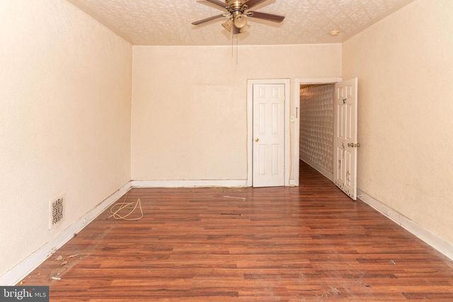 2821 ERDMAN AVE, Baltimore, MD 21213