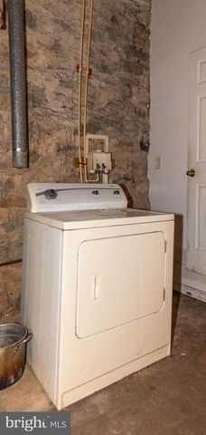 2821 ERDMAN AVE, Baltimore, MD 21213