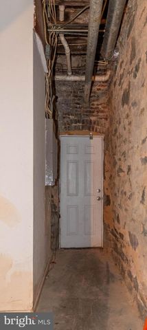 2821 ERDMAN AVE, Baltimore, MD 21213