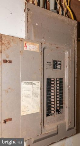 2821 ERDMAN AVE, Baltimore, MD 21213