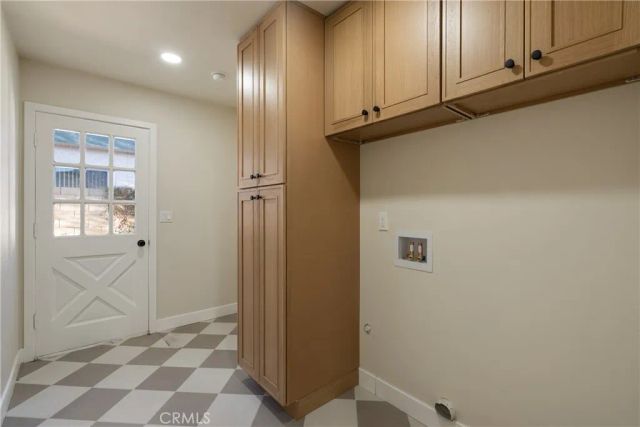 13601 Carrol Way, Tustin, CA 92870