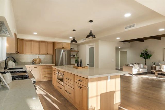 13601 Carrol Way, Tustin, CA 92870