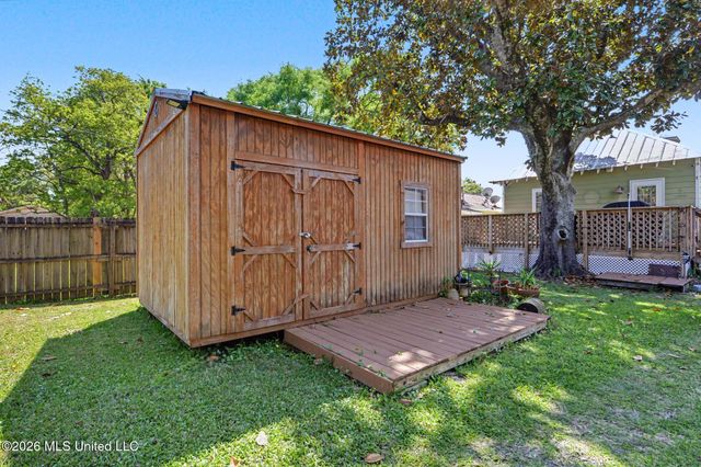 1220 33rd Avenue, Gulfport, MS 39501