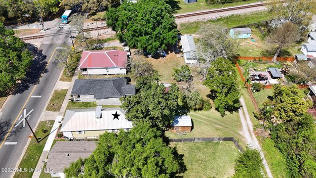 1220 33rd Avenue, Gulfport, MS 39501