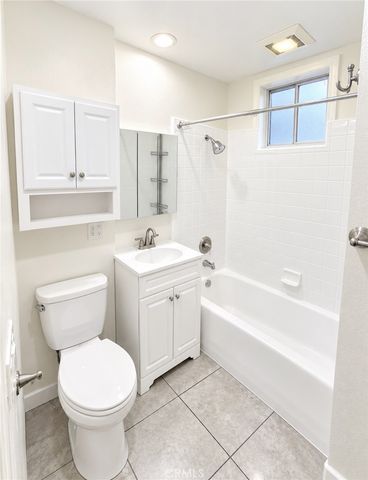 1715 N Glenoaks Boulevard, Burbank, CA 91504