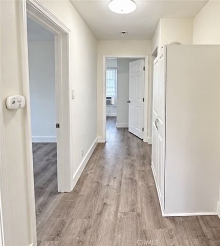 1715 N Glenoaks Boulevard, Burbank, CA 91504