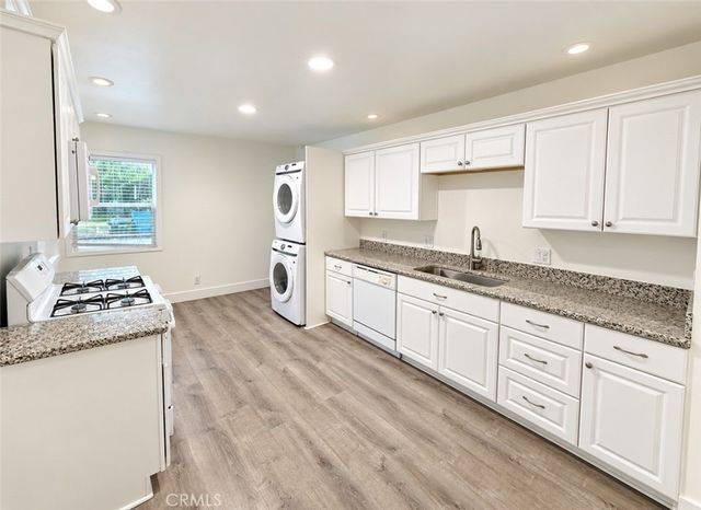 1715 N Glenoaks Boulevard, Burbank, CA 91504