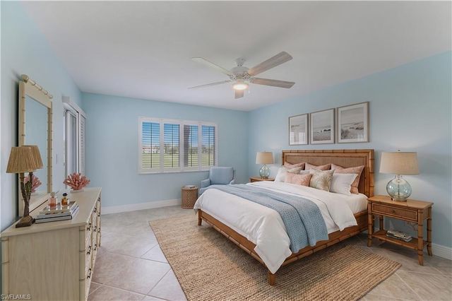 29 High Point CIR E 107, Naples, FL 34103