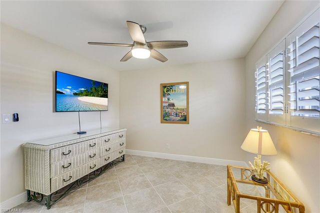 29 High Point CIR E 107, Naples, FL 34103