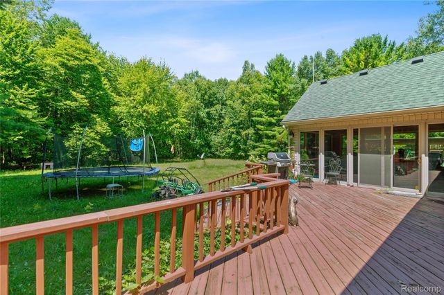 680 S Bartlett Road, St. Clair, MI 48079