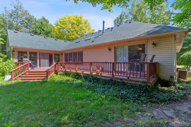 680 S Bartlett Road, St. Clair, MI 48079