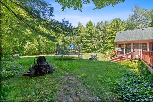 680 S Bartlett Road, St. Clair, MI 48079