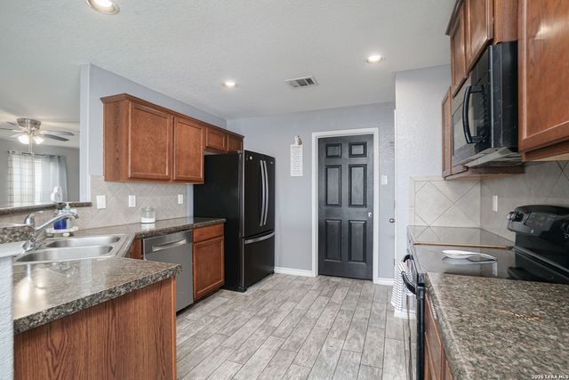 11307 Estufa Cyn, San Antonio, TX 78245