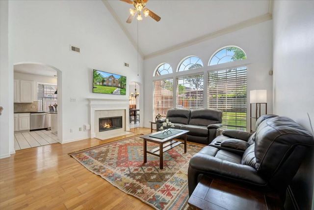 11827 Orchard Mountain Drive, Houston, TX 77059
