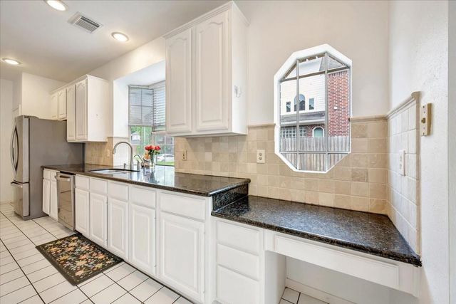 11827 Orchard Mountain Drive, Houston, TX 77059