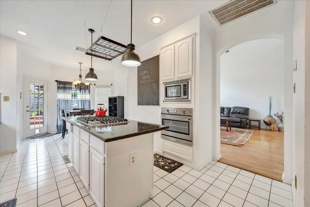 11827 Orchard Mountain Drive, Houston, TX 77059