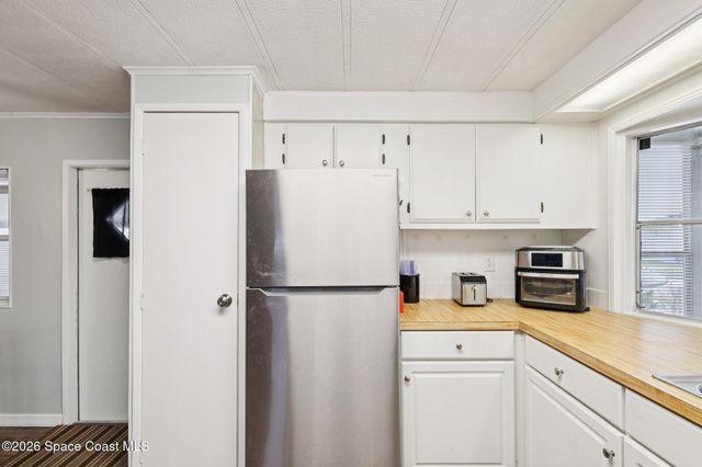 2539 Chatham Way NE, Palm Bay, FL 32905