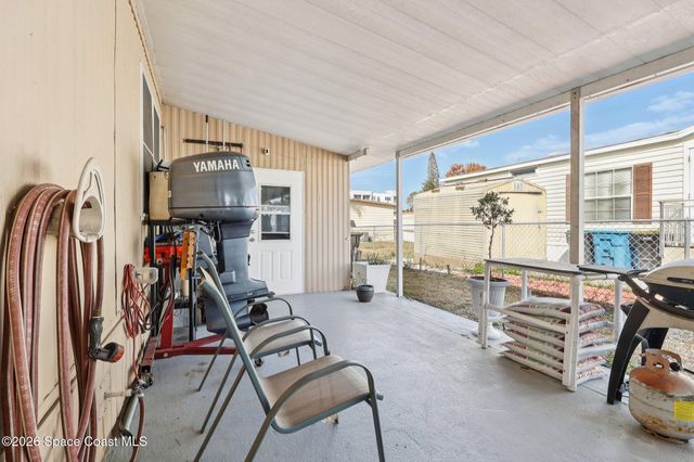 2539 Chatham Way NE, Palm Bay, FL 32905