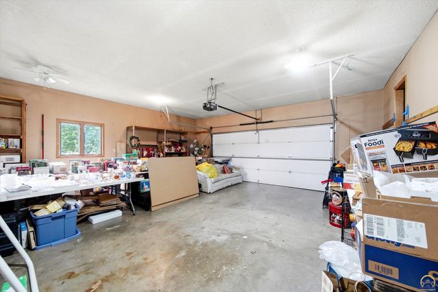 3601 SE 28th TER, Topeka, KS 66605