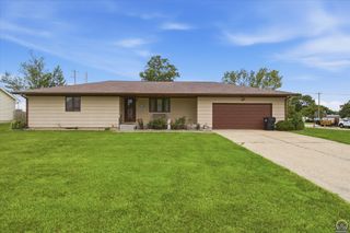 3601 SE 28th TER, Topeka, KS 66605
