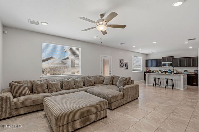 12813 Star Gaze Avenue, El Paso, TX 79928