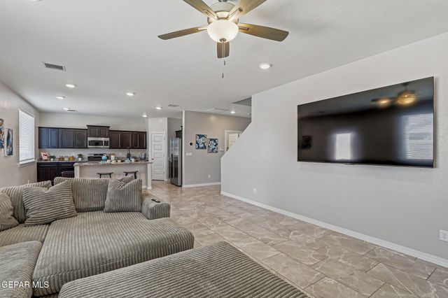 12813 Star Gaze Avenue, El Paso, TX 79928