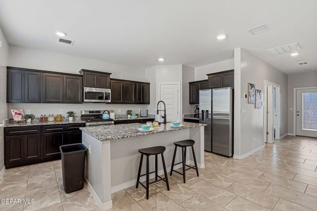 12813 Star Gaze Avenue, El Paso, TX 79928