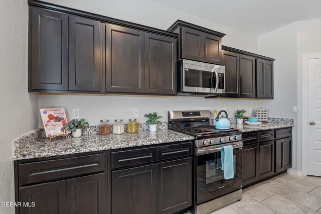 12813 Star Gaze Avenue, El Paso, TX 79928