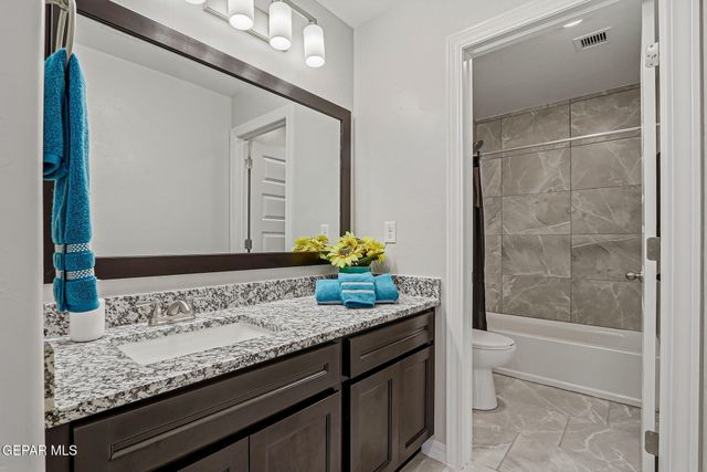 12813 Star Gaze Avenue, El Paso, TX 79928