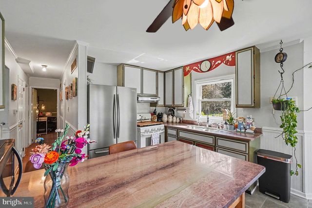 8 SPRING HILL LN, North East, MD 21901