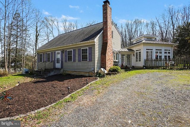 8 SPRING HILL LN, North East, MD 21901
