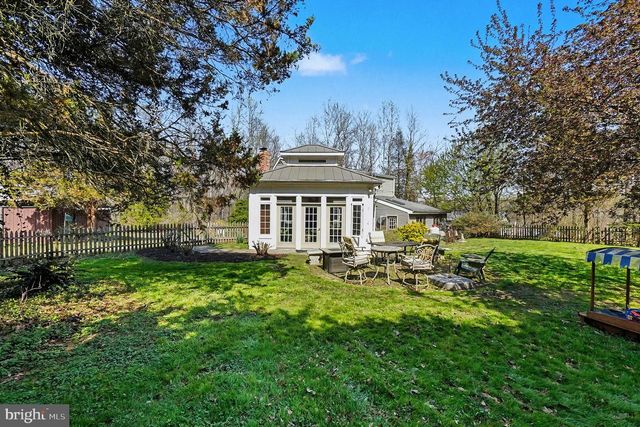 8 SPRING HILL LN, North East, MD 21901