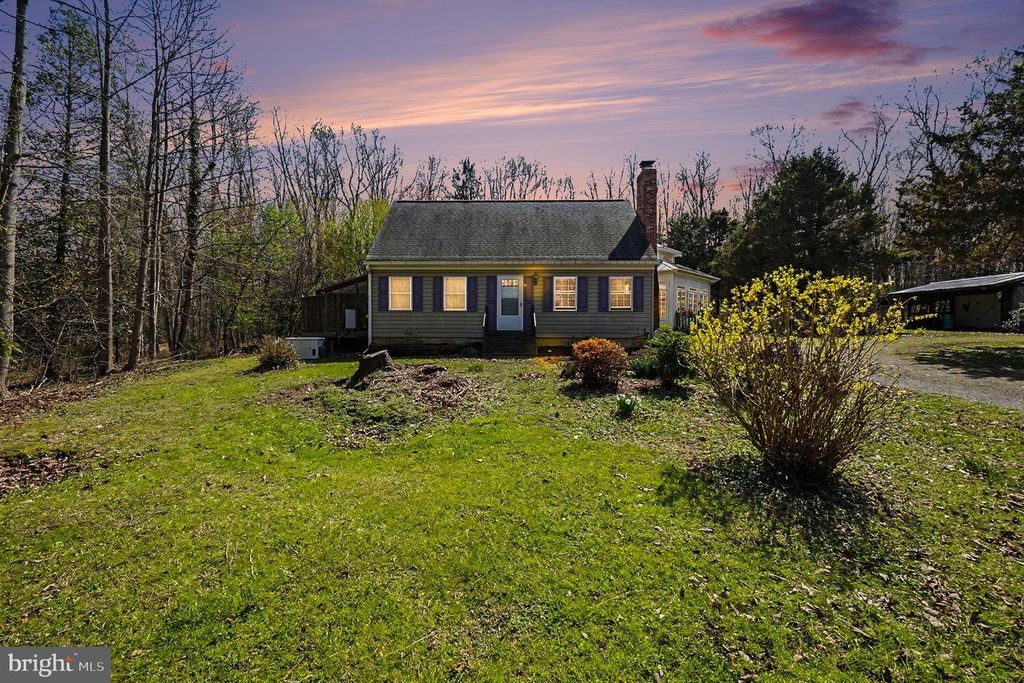 8 SPRING HILL LN, North East, MD 21901