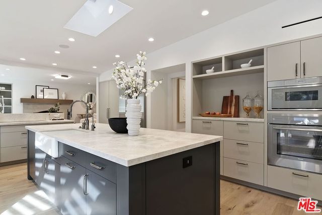 1305 Duende Lane, Pacific Palisades, CA 90272