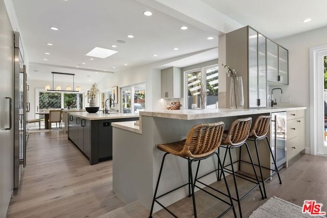 1305 Duende Lane, Pacific Palisades, CA 90272