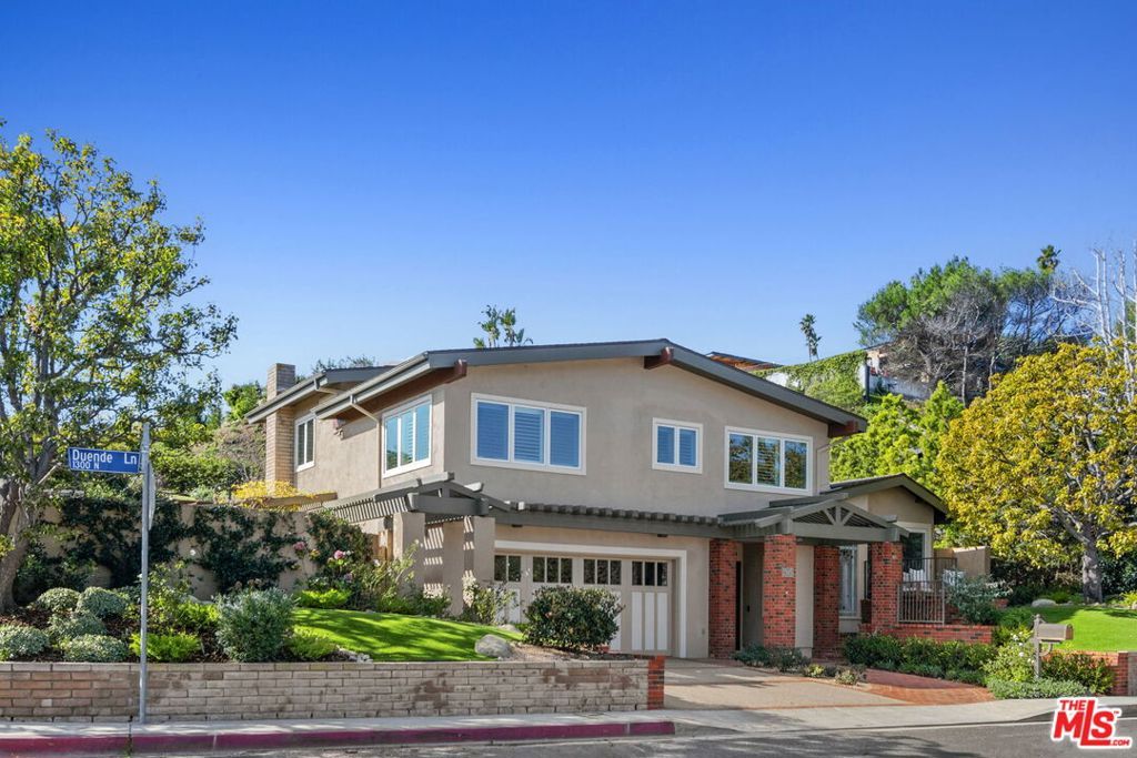 1305 Duende Lane, Pacific Palisades, CA 90272