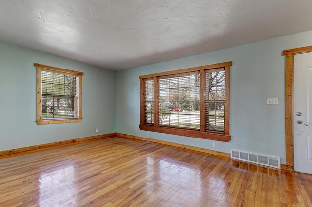 1621 11TH AVENUE, Green Bay, WI 54304