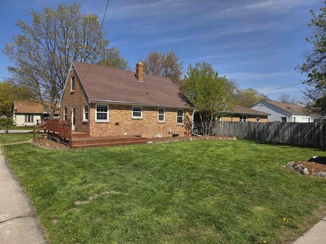 1621 11TH AVENUE, Green Bay, WI 54304