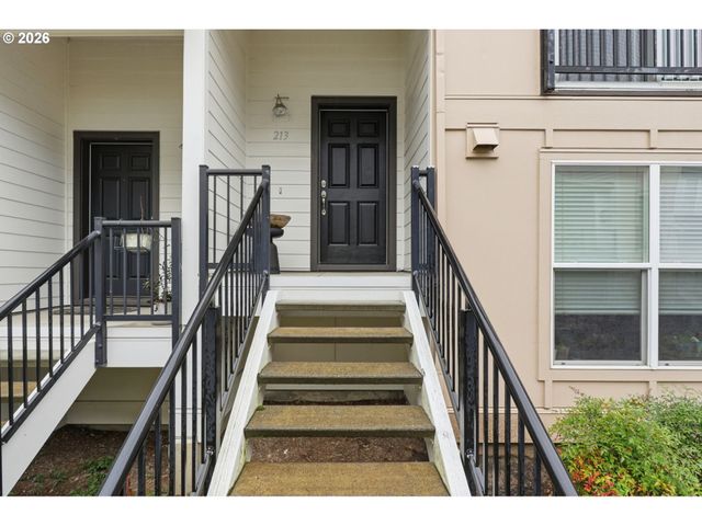 2004 Ne CADBURY Ave 213, Hillsboro, OR 97006