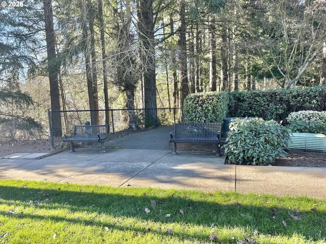 2004 Ne CADBURY Ave 213, Hillsboro, OR 97006