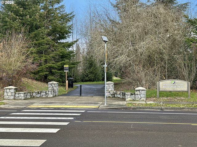 2004 Ne CADBURY Ave 213, Hillsboro, OR 97006