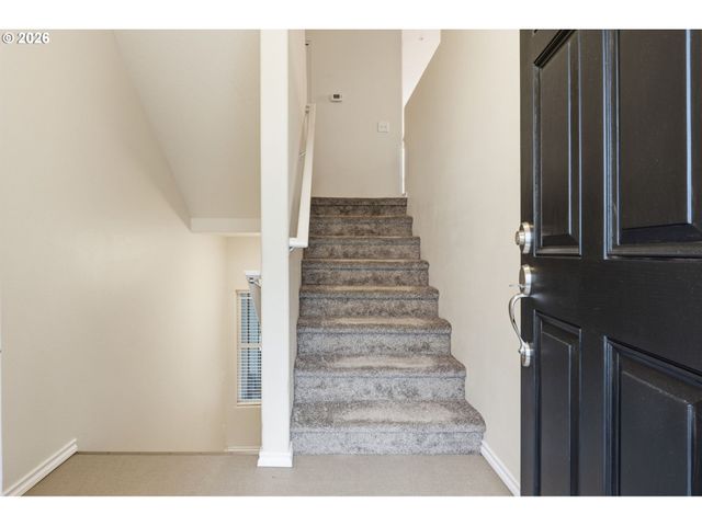 2004 Ne CADBURY Ave 213, Hillsboro, OR 97006