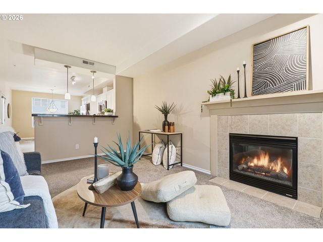 2004 Ne CADBURY Ave 213, Hillsboro, OR 97006